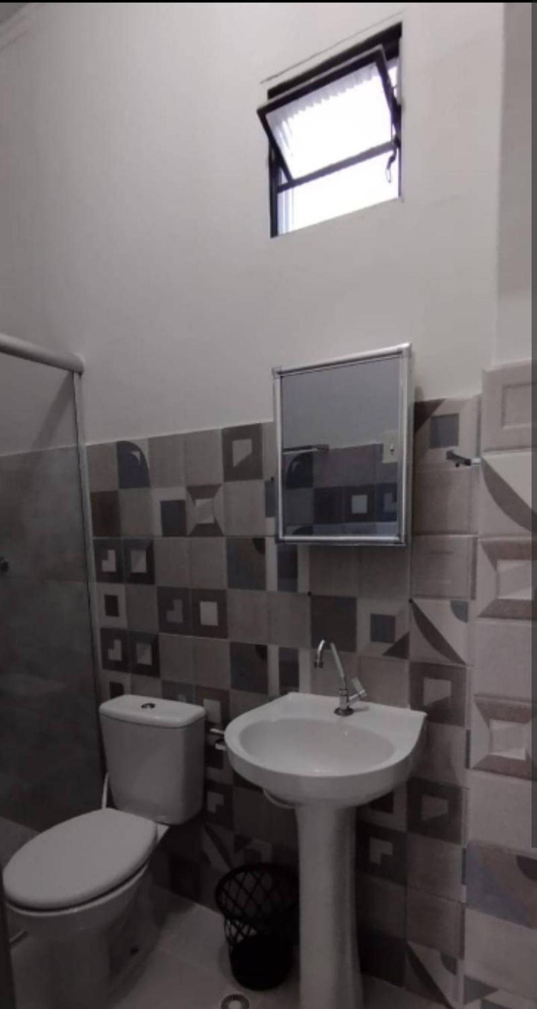 Arara Mobiliado *